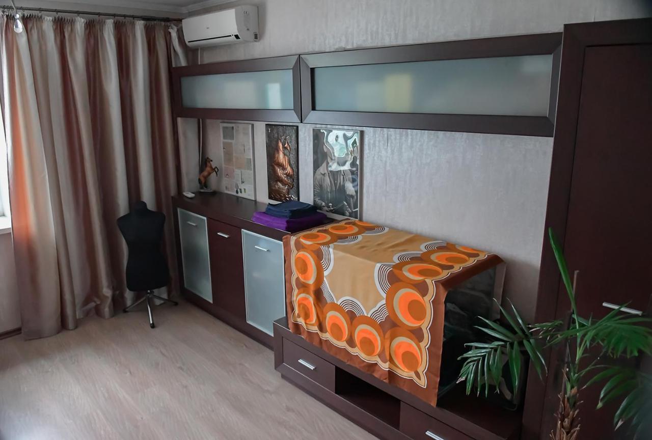 Apartment On Parkova 36 Chornomorsk Exterior photo